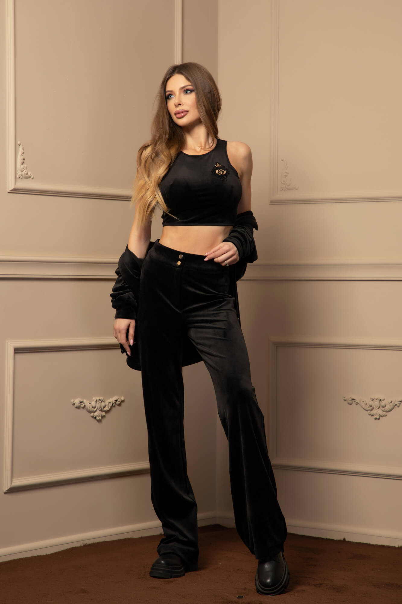 Cozy Day Βελούδινο Φούτερ - Black - Εικόνα 23
