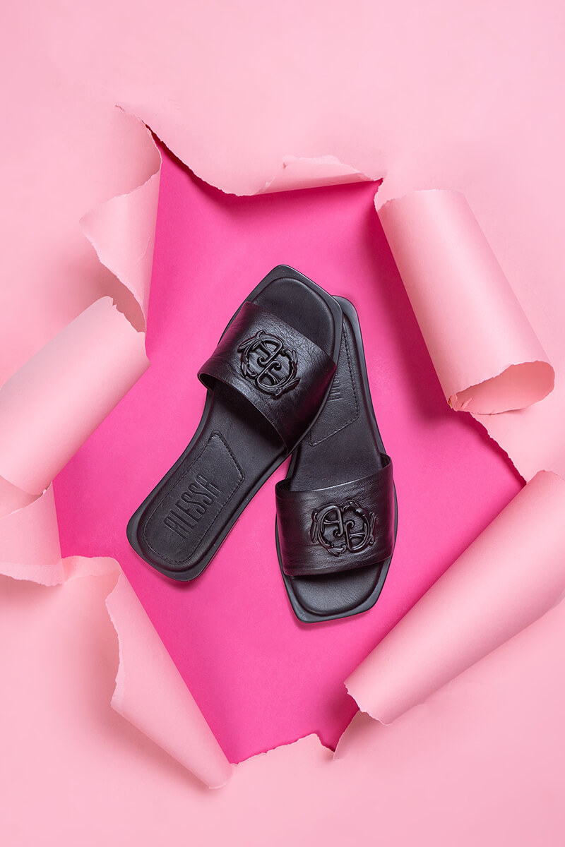 Rococo Logo Παντόφλες - All Black - Εικόνα 18
