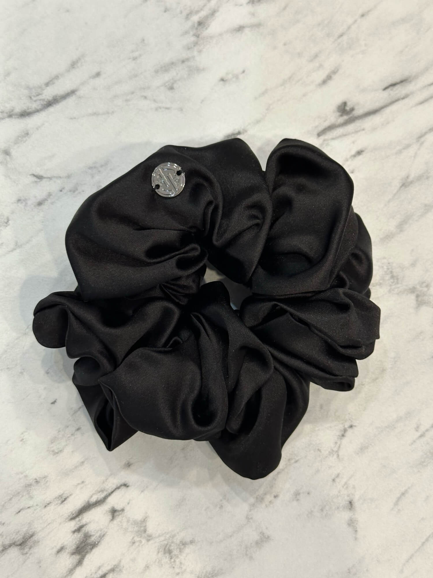Μαύρο Scrunchie - Μεγάλο - Εικόνα 8