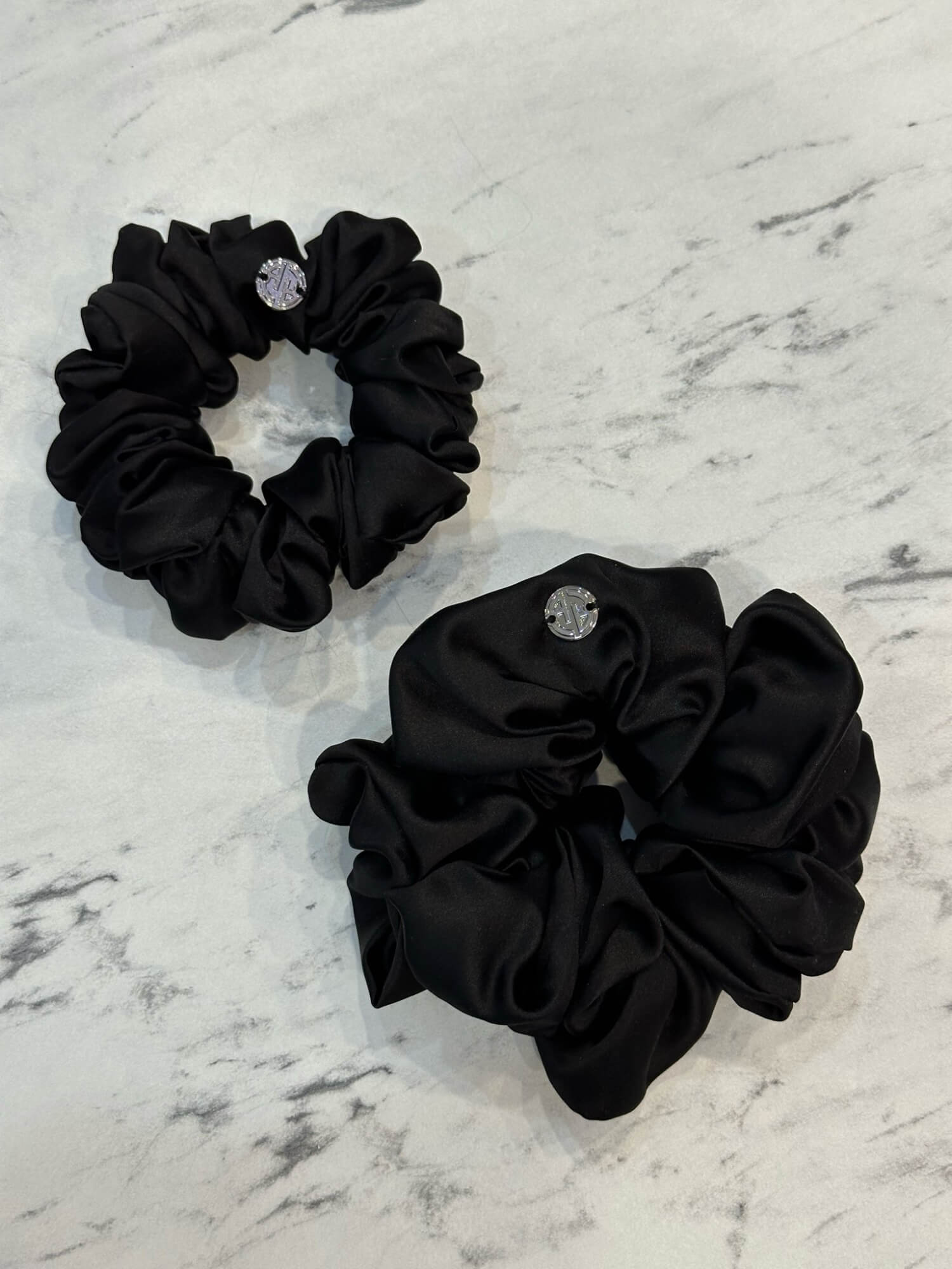 Μαύρο Scrunchie - Μικρό - Εικόνα 7