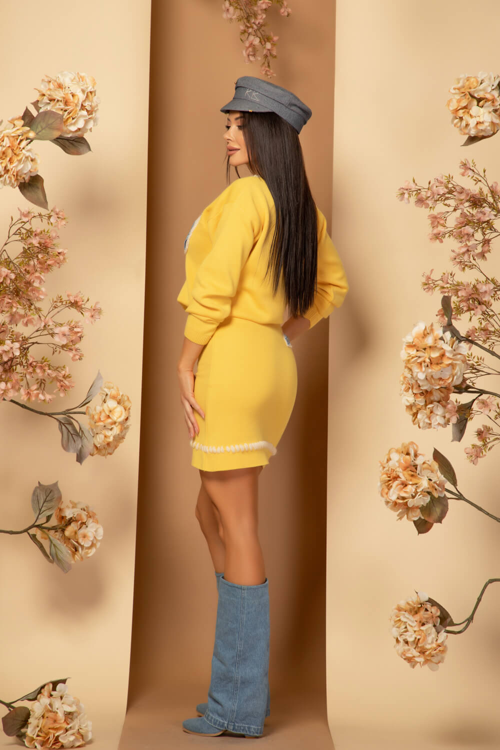 Cityscape Cozy Handmade Πλεκτό Πουλόβερ - Yellow - Εικόνα 16