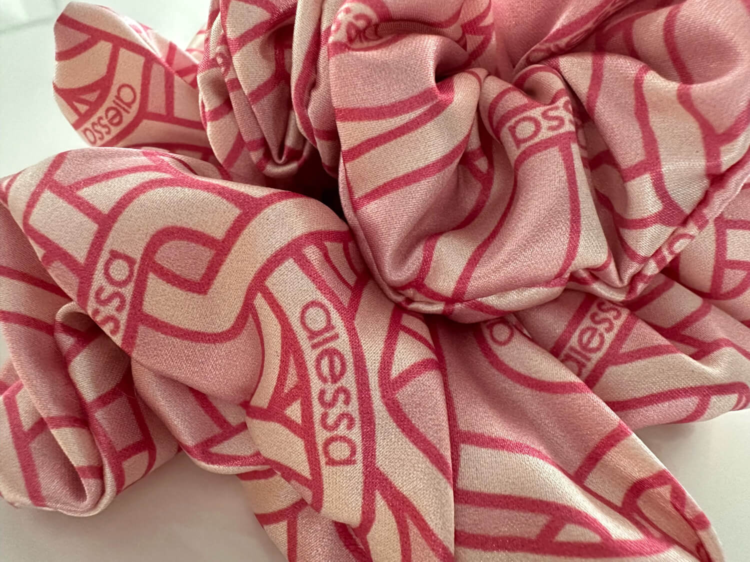Over The Rainbow Scrunchie μεγάλο - Luxury Pink - Εικόνα 8