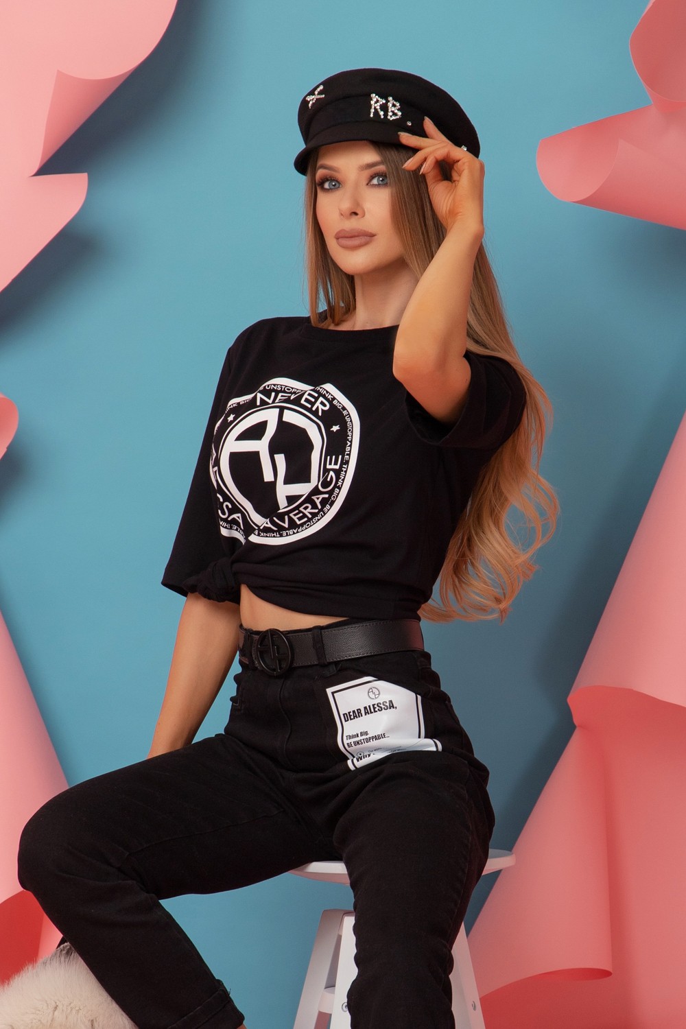 Revolve Around Me T-Shirt - Μαύρο με Λευκό Λογότυπο - Εικόνα 9