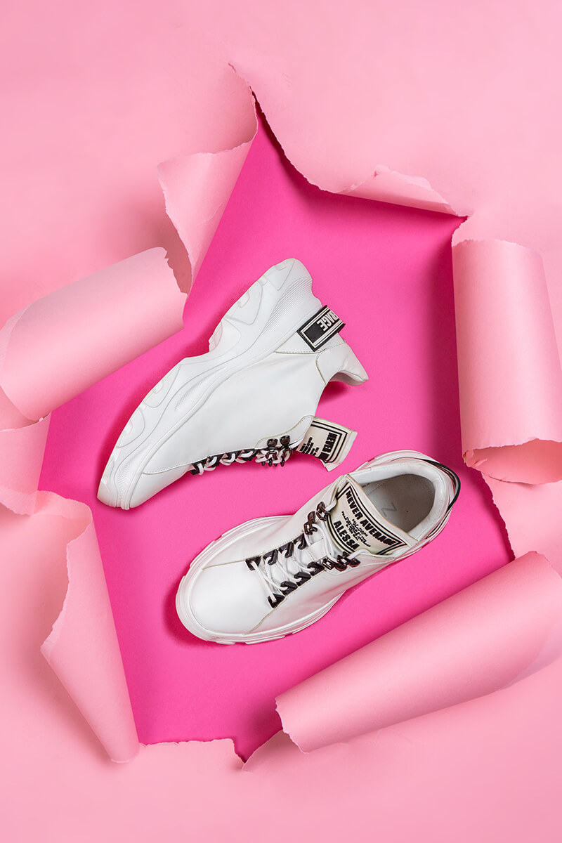 Run The World Sneakers - Λευκά - Εικόνα 20