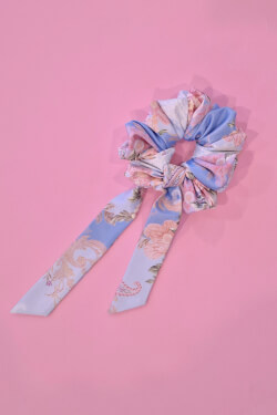 A Touch of Romance Scrunchie-Φιόγκο - Vista Blue