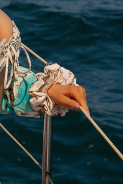 All I Want Is A Yacht Scrunchie - Beige - μεγάλο