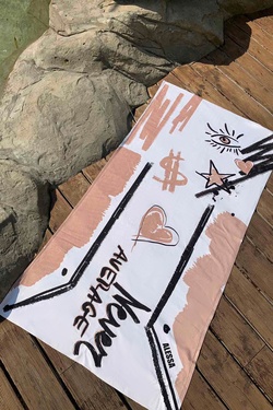 Undefeated in fashion Πετσέτα θαλάσσης - nude