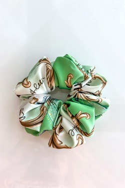 All I Want Is A Yacht Scrunchie-Μεγάλο - Green print