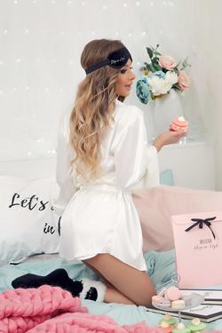 Goddess Touch Σατέν ρόμπα